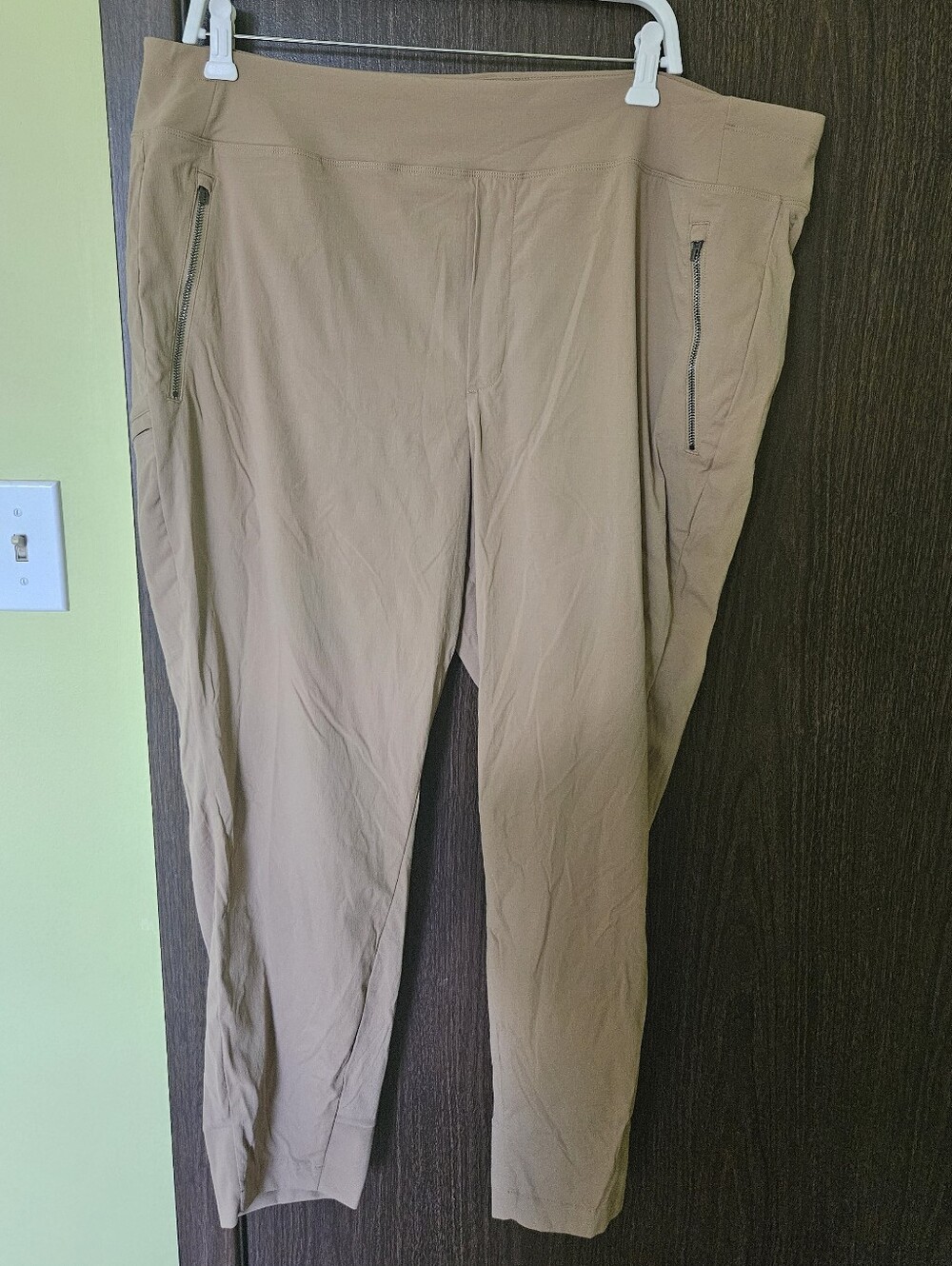 Plus Sized Athleta Size 18 Trekkie North Jogger Big Sur Brown